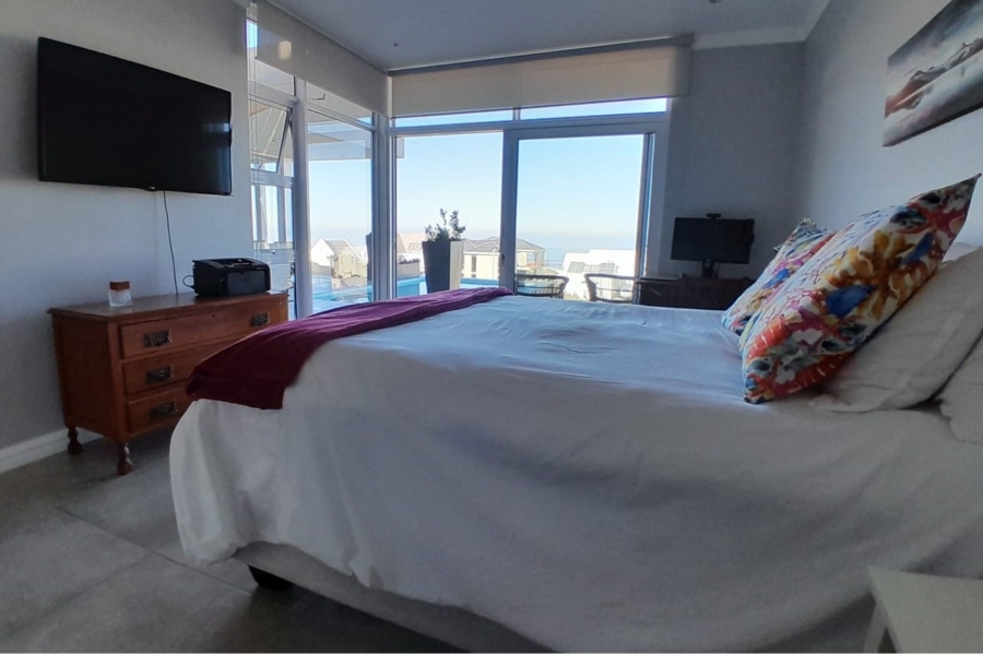 4 Bedroom Property for Sale in Yzerfontein Western Cape